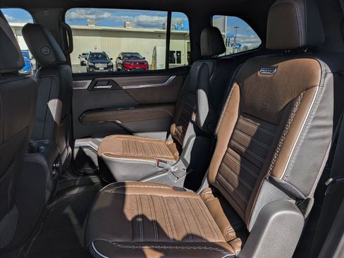 New 2026 GMC Acadia Denali Ultimate w/ LPO, All-Weather Package AWD/4WD image 20