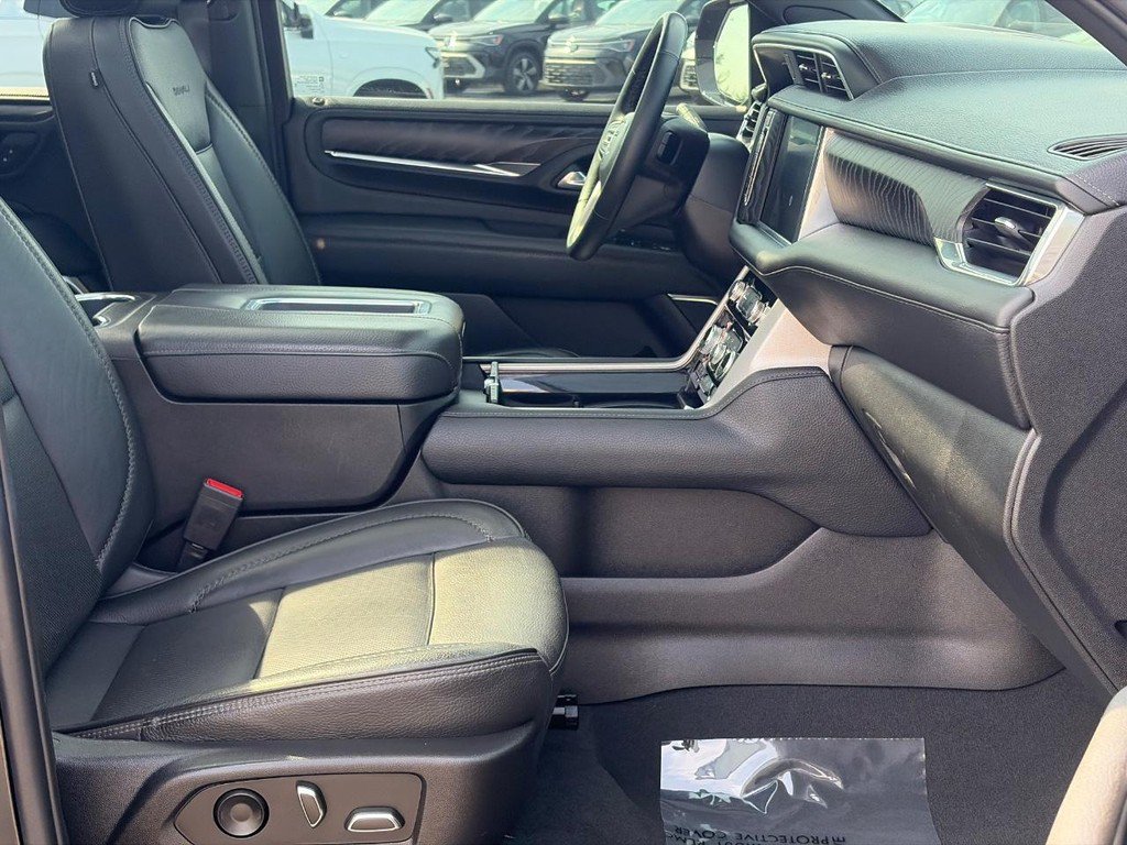 Used 2023 GMC Yukon Denali AWD/4WD image 20