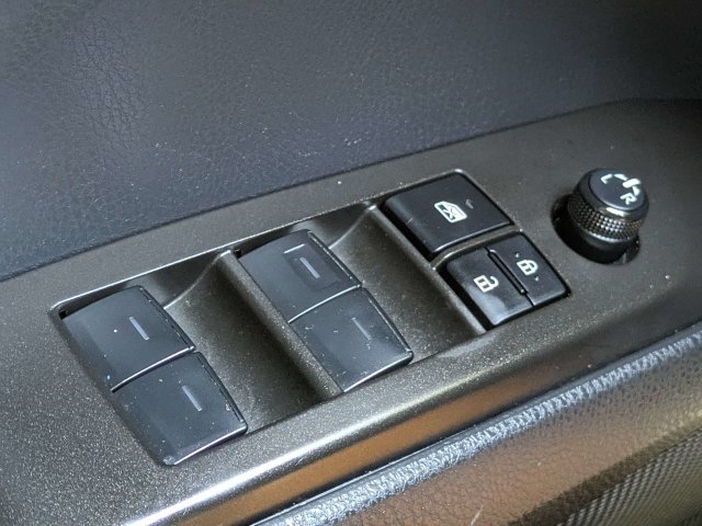 Used 2023 Toyota Camry SE FWD image 22