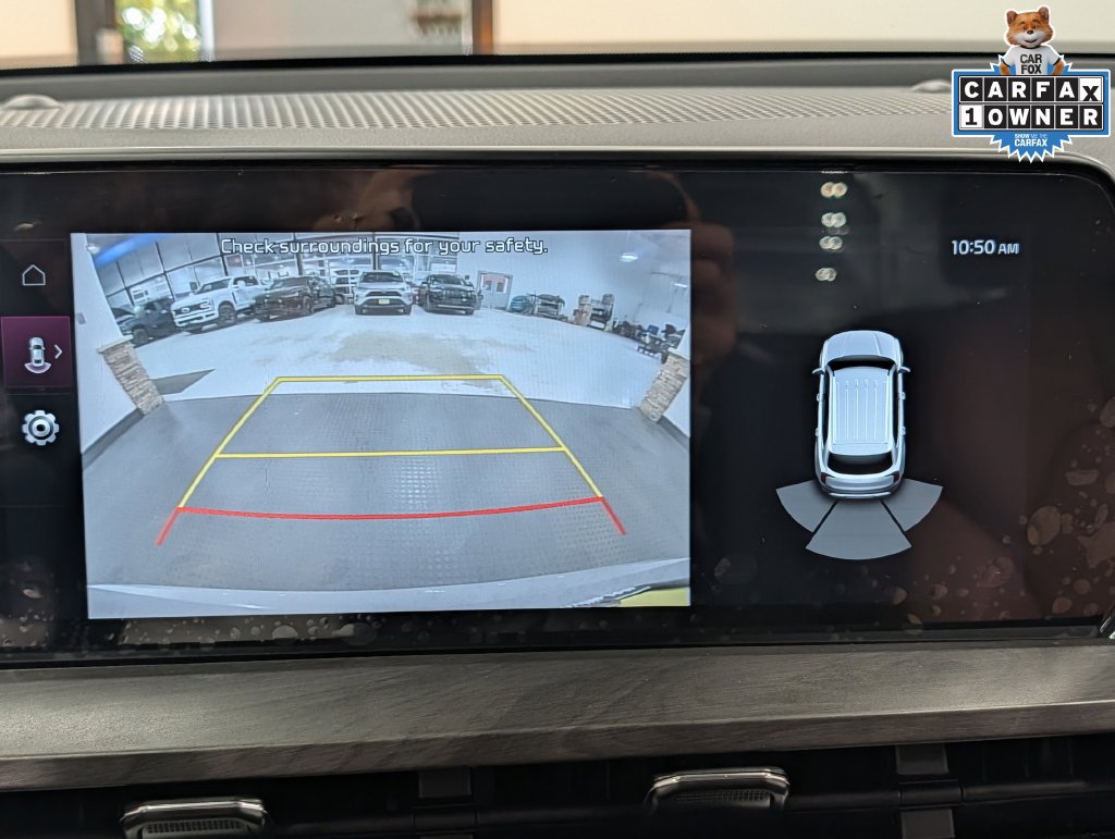 Used 2025 Kia Telluride AWD image 13