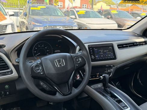Used 2022 Honda HR-V EX image 17