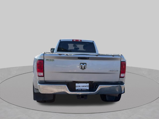 Used 2017 RAM 3500 Tradesman w/ Chrome Appearance Group AWD/4WD image 4