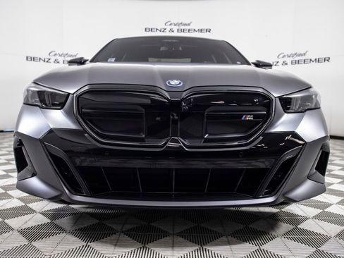 Used 2025 BMW i5 M60 w/ Executive Package image 6