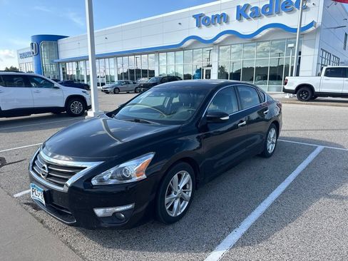 Used 2013 Nissan Altima 2.5 SL FWD image 2