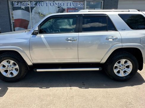 Used 2016 Toyota 4Runner SR5 Premium AWD/4WD image 6