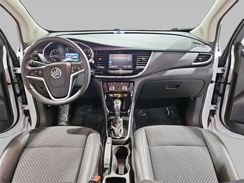 Used 2022 Buick Encore Preferred w/ Safety Package image 9