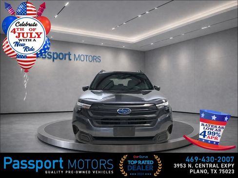 Used 2025 Subaru Forester AWD/4WD image 6