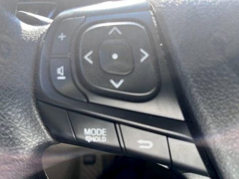 Used 2017 Toyota Camry LE FWD image 15