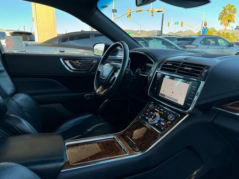 Used 2017 Lincoln Continental Reserve w/ Climate Package image 37