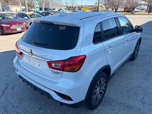 Used 2018 Mitsubishi Outlander Sport ES image 6