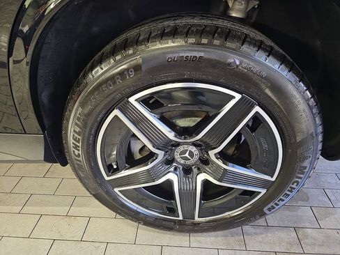 Certified 2026 Mercedes-Benz GLC 300 image 33