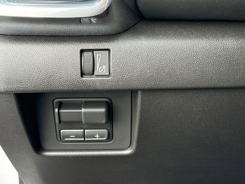 New 2026 GMC Canyon Elevation image 18