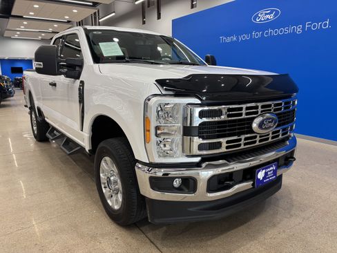 Certified 2023 Ford F250 XLT image 2