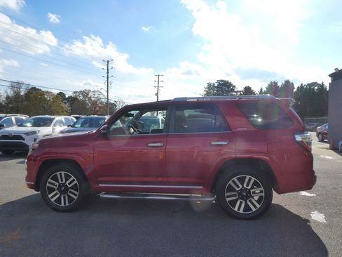 Used 2014 Toyota 4Runner Limited image 9