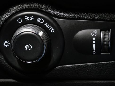 Used 2023 Dodge Durango GT AWD/4WD image 14