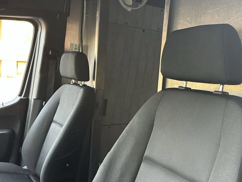 Used 2019 Mercedes-Benz Sprinter 144 image 10