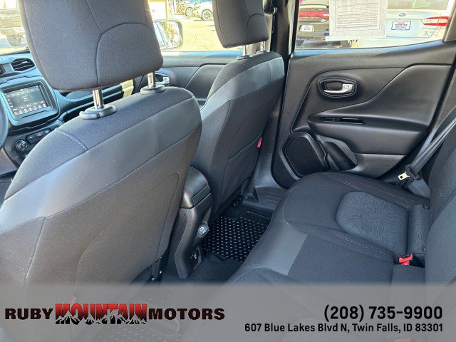 Used 2020 Jeep Renegade Trailhawk AWD/4WD image 26