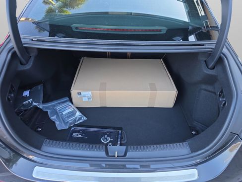 New 2026 Mercedes-Benz E 450 4MATIC Sedan image 29