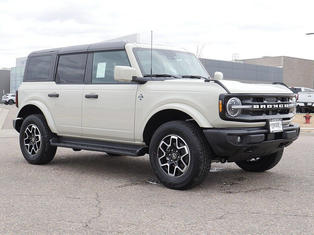 New 2026 Ford Bronco Outer Banks AWD/4WD image 7