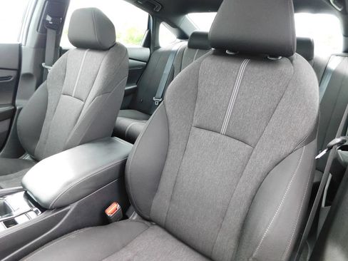 Used 2025 Honda Accord Sport image 16