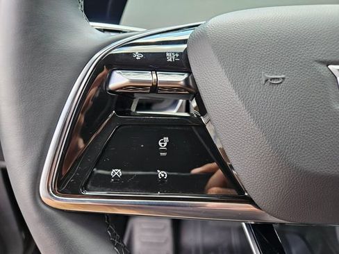 Certified 2025 Cadillac Lyriq Luxury RWD image 27