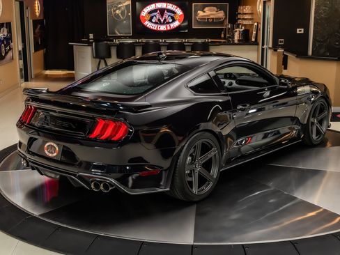Used 2022 Ford Mustang GT w/ Equipment Group 301A RWD image 13