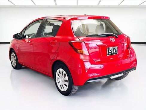 Used 2015 Toyota Yaris L image 6