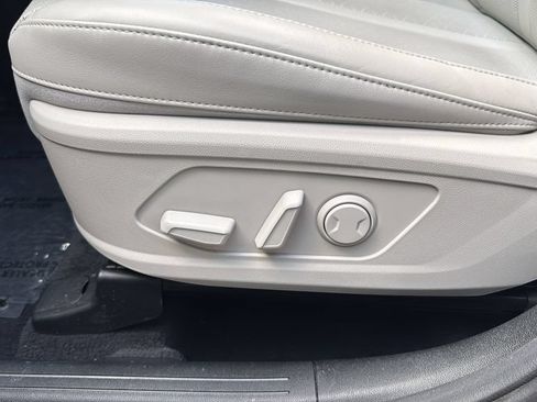 Used 2023 Kia Sorento SX FWD image 10