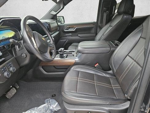 Used 2023 Chevrolet Silverado 1500 High Country w/ High Country Premium Package image 13