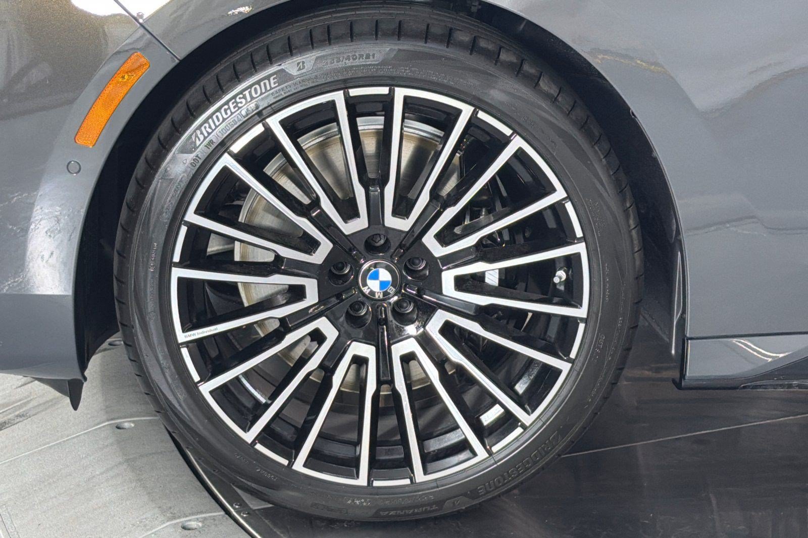 New 2026 BMW 740i RWD image 13