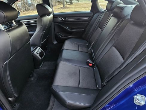 Used 2022 Honda Accord Sport image 16
