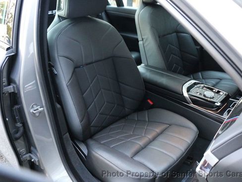 Used 2023 BMW 760i xDrive w/ Executive Package image 28