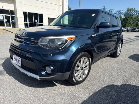 Used 2018 Kia Soul + FWD image 1