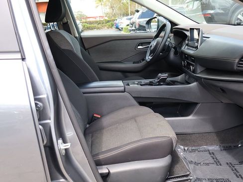 Used 2023 Nissan Rogue SV image 27