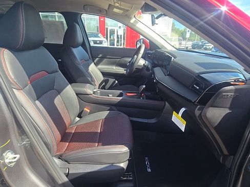 New 2026 Nissan Kicks SR w/ Cold Weather Package image 26