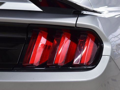 Used 2020 Ford Mustang Shelby GT350 w/ Technology Package image 21