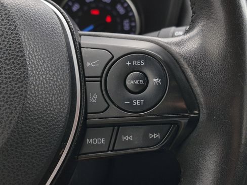 Used 2019 Toyota RAV4 XLE image 15