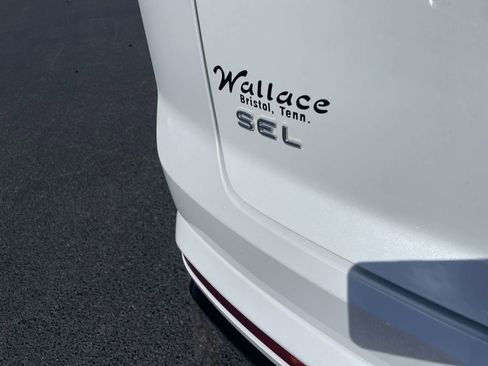 Certified 2024 Volkswagen Atlas Cross Sport SEL Premium R-Line image 7