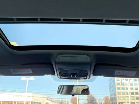 Used 2019 Volkswagen Passat 2.0T Wolfsburg w/ Wheels & Sunroof Package image 12