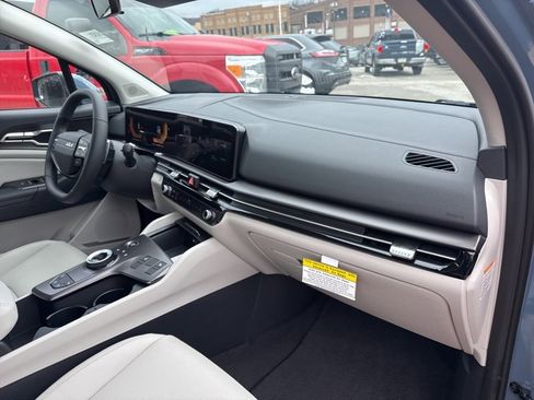 New 2026 Kia Sportage EX w/ EX Panoramic Sunroof Package image 17