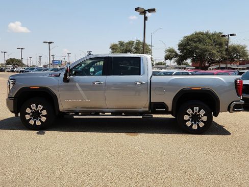 Used 2025 GMC Sierra 2500 Denali w/ Denali Reserve Package AWD/4WD image 2