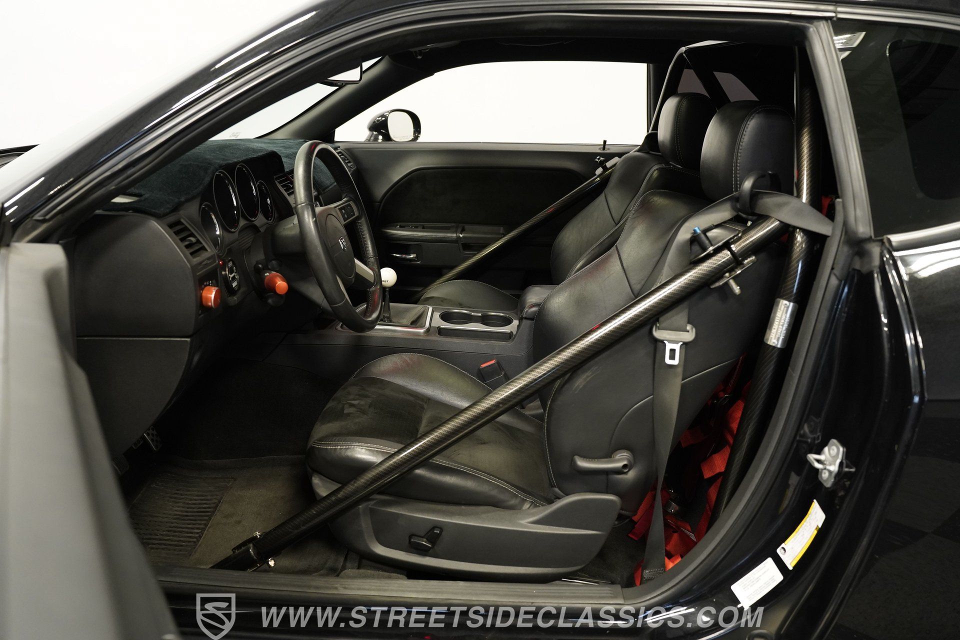 Used 2010 Dodge Challenger SRT8 w/ SRT Option Group II RWD image 3