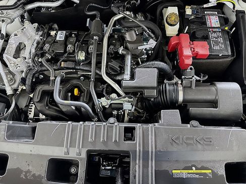 New 2026 Nissan Kicks SR w/ Interior Electronics Package AWD/4WD image 28