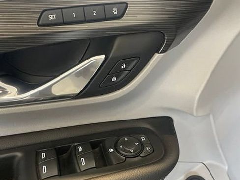 Used 2021 GMC Terrain SLT w/ LPO, Floor Liner Package AWD/4WD image 7