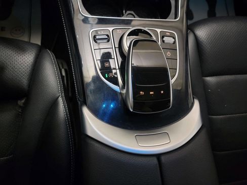 Used 2017 Mercedes-Benz GLC 300 4MATIC image 44