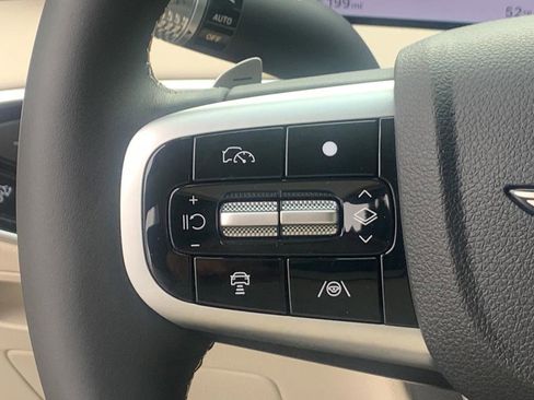 Certified 2026 Genesis GV70 2.5T Select image 27