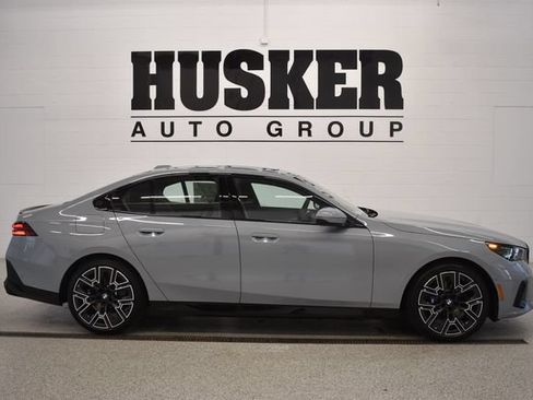 New 2027 BMW 530i xDrive w/ M Sport Package AWD/4WD image 2