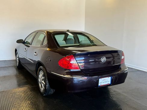 Used 2007 Buick LaCrosse CX w/ Chrome Enhancement Package FWD image 4