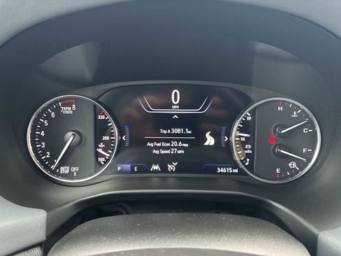 Used 2024 Buick Enclave Premium image 11