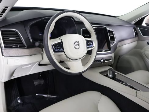 Used 2024 Volvo XC90 B5 Plus AWD/4WD image 33